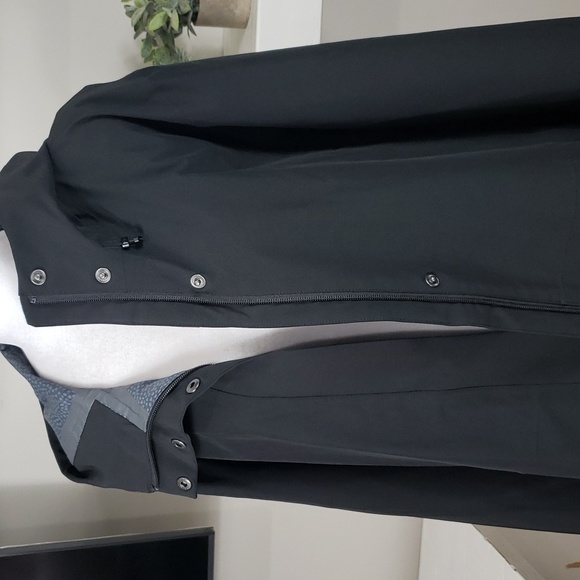 Lands' End Hooded Black Rain Jacket - Picture 11 of 15